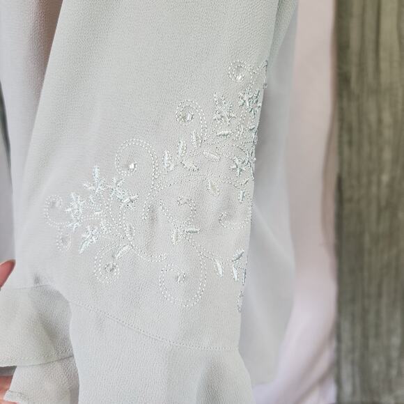 Drapers & Damon's Green Sheer Long Button Up Embroidery Ruffle Blouse Size 16 - Picture 3 of 7